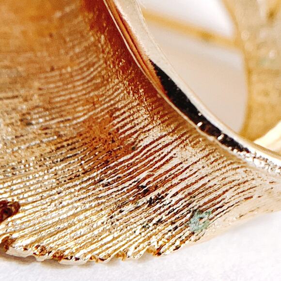 VTG Signed Sarah Coventry Gold Tone Leaf Brooch Mid Century 1960s Sculptural Pin - Picture 10 of 11